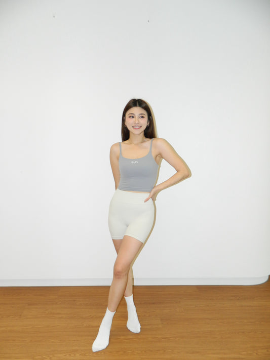 OLYS 美背運動背心搭配高腰翹臀短褲